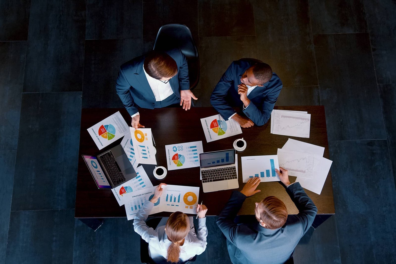 How Smart IT Products Improve Business Efficiency